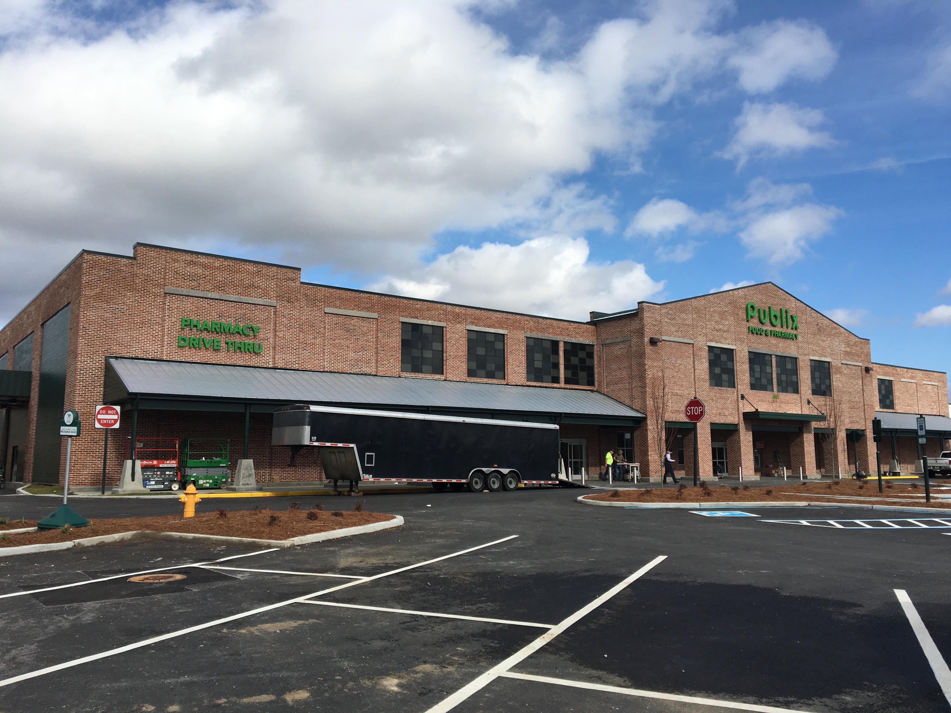 Publix Super Market Opens Store At Berry Farms In South Franklin